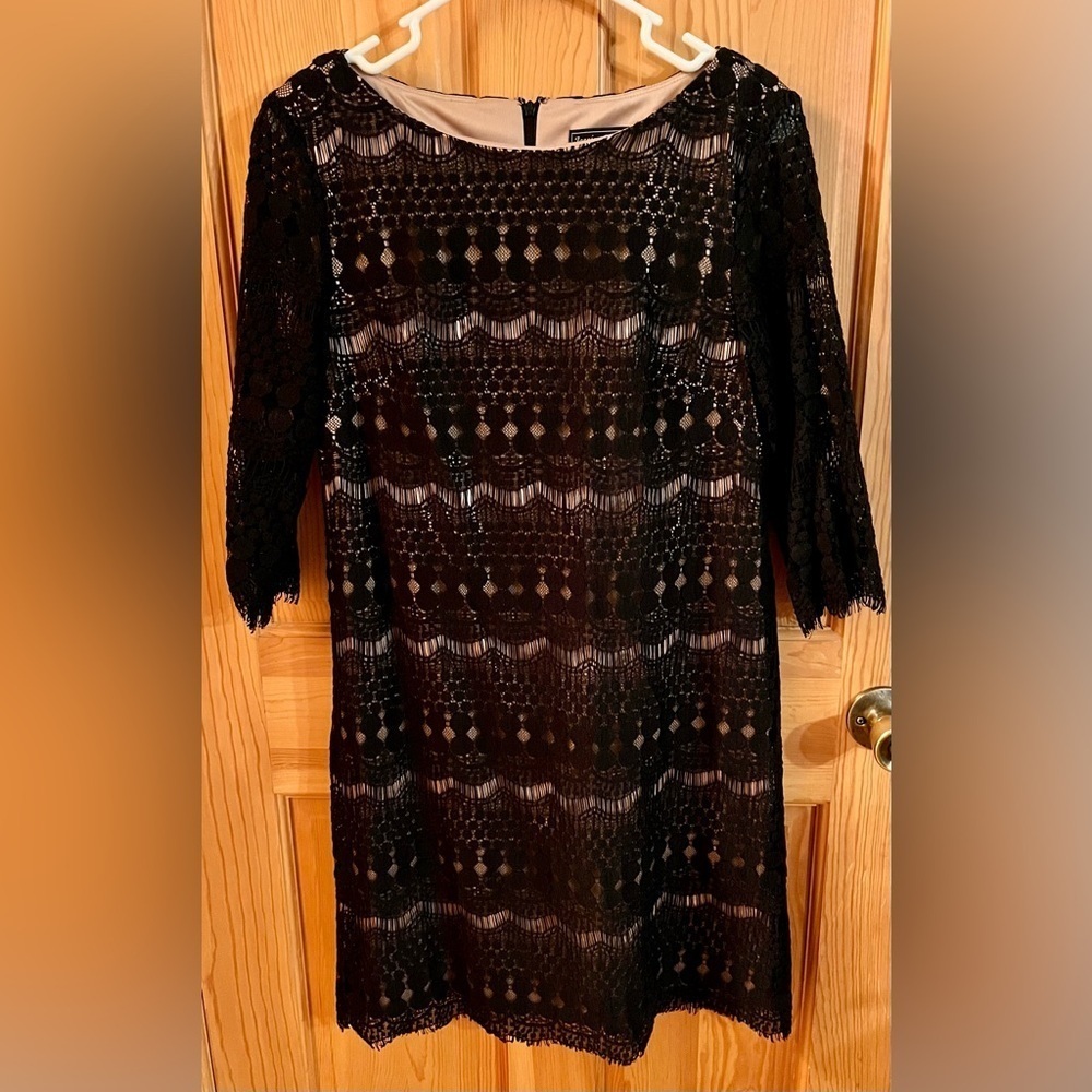 Jessica Howard Black Lace Sheath Cocktail Dress 8 Nude Line 3/4 Sleeve LBD Party